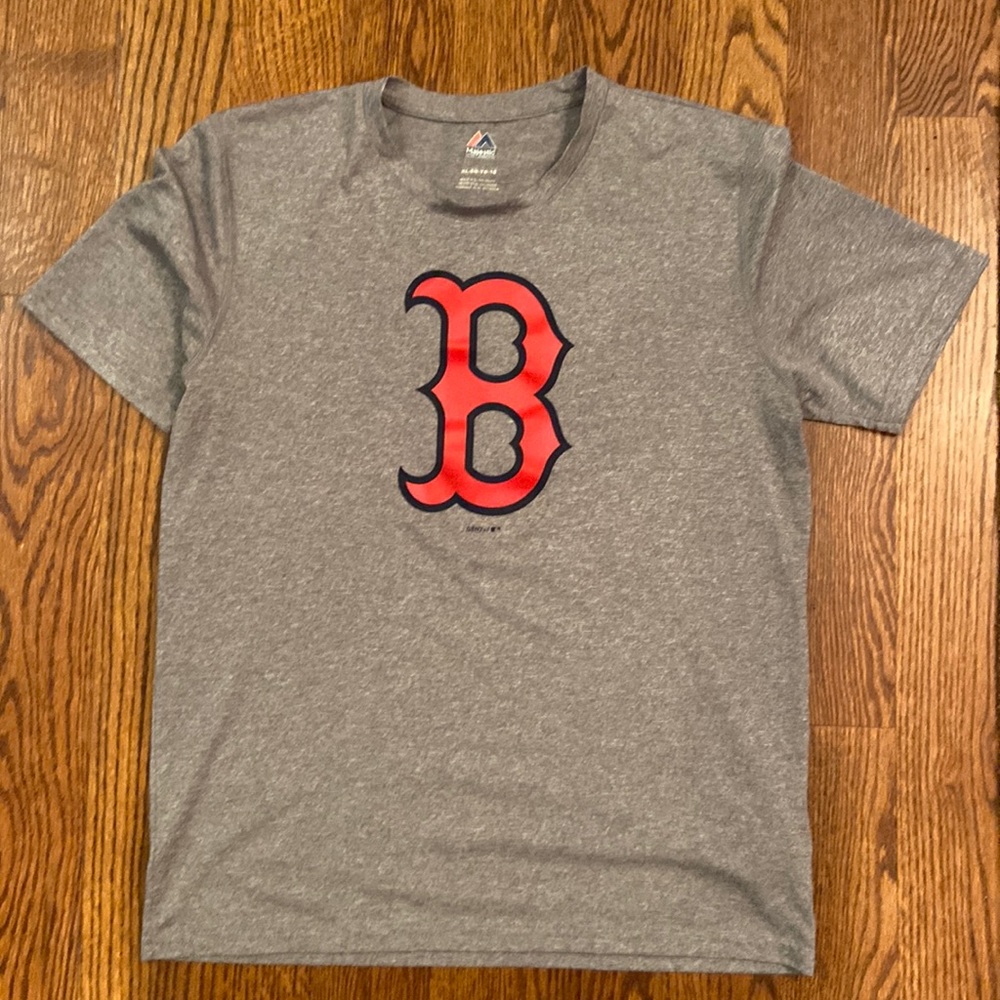 Majestic Boston Red Sox short sleeve athletic top